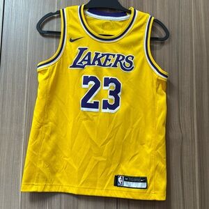 Youth Nike James Lakers Jersey Size M